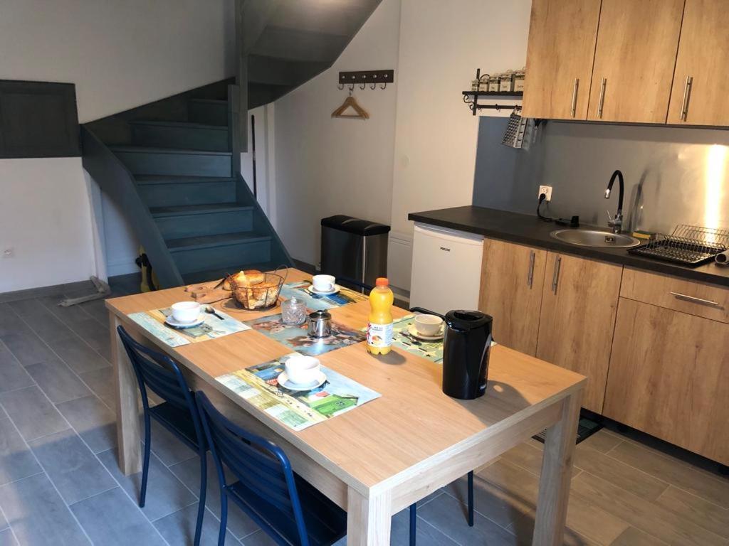 Le Bout Du Monde Bed & Breakfast Bricqueville-sur-Mer ภายนอก รูปภาพ