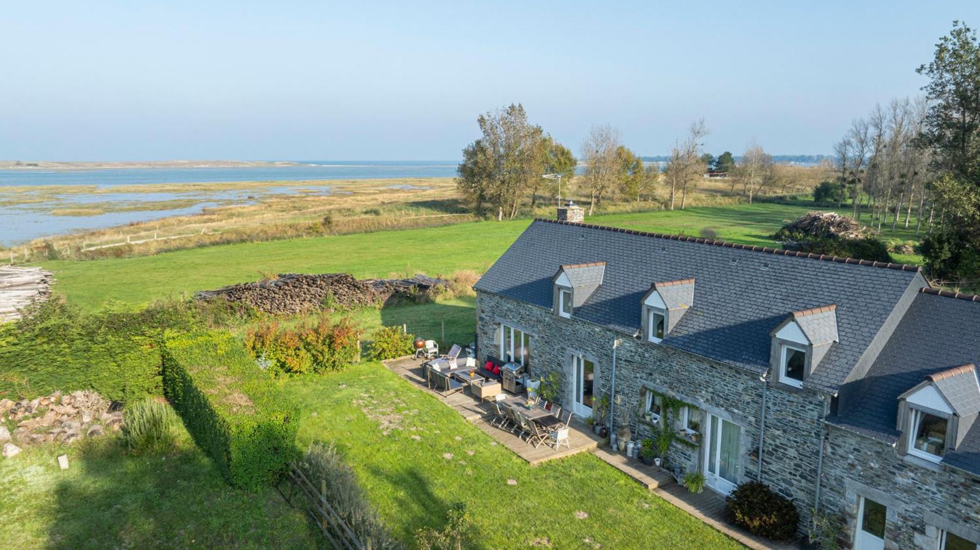 Le Bout Du Monde Bed & Breakfast Bricqueville-sur-Mer ภายนอก รูปภาพ